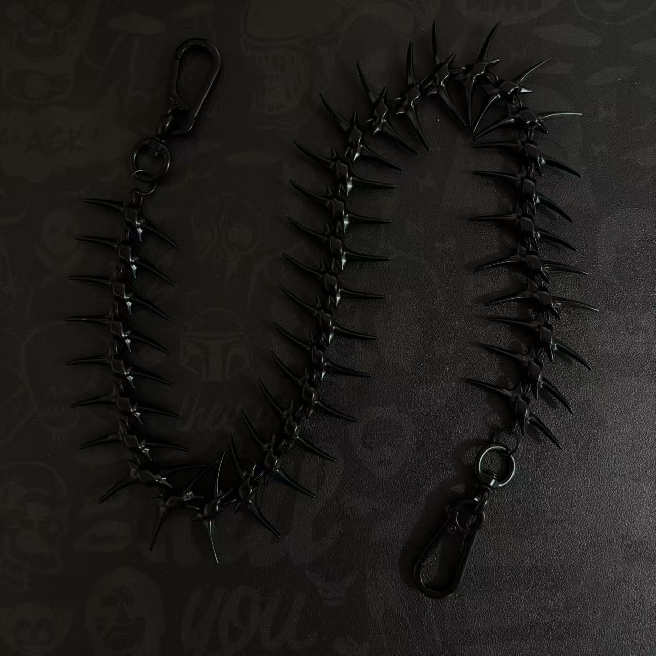 Matte Black Skeleton Metal Hea - Phone Accessories Design 评论和价格